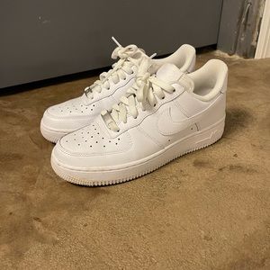 AF1 white shoes
